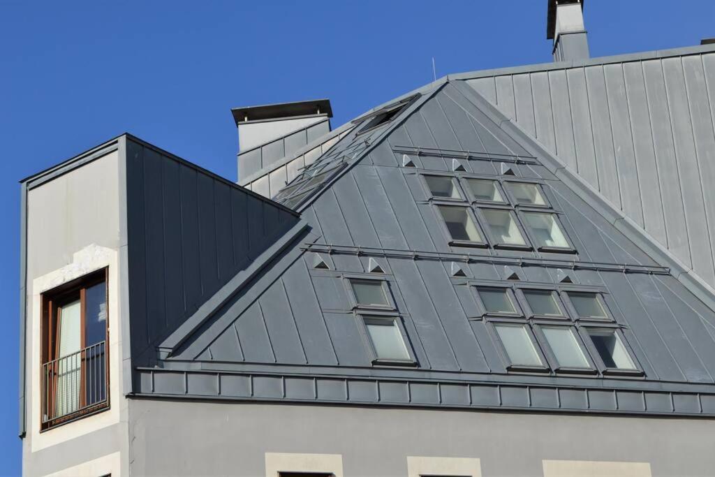 Luxury Apartment With A Balcony And View In Riga Old Town Eksteriør billede