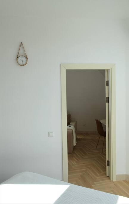 Luxury Apartment With A Balcony And View In Riga Old Town Eksteriør billede