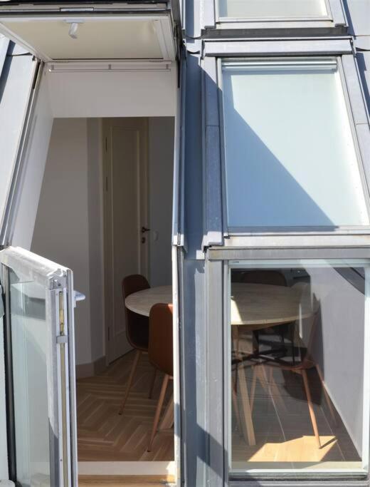 Luxury Apartment With A Balcony And View In Riga Old Town Eksteriør billede