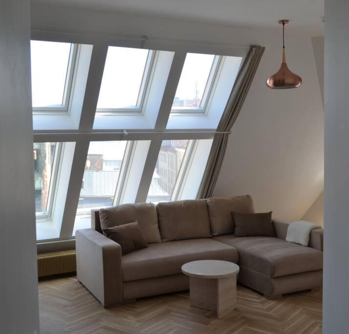 Luxury Apartment With A Balcony And View In Riga Old Town Eksteriør billede