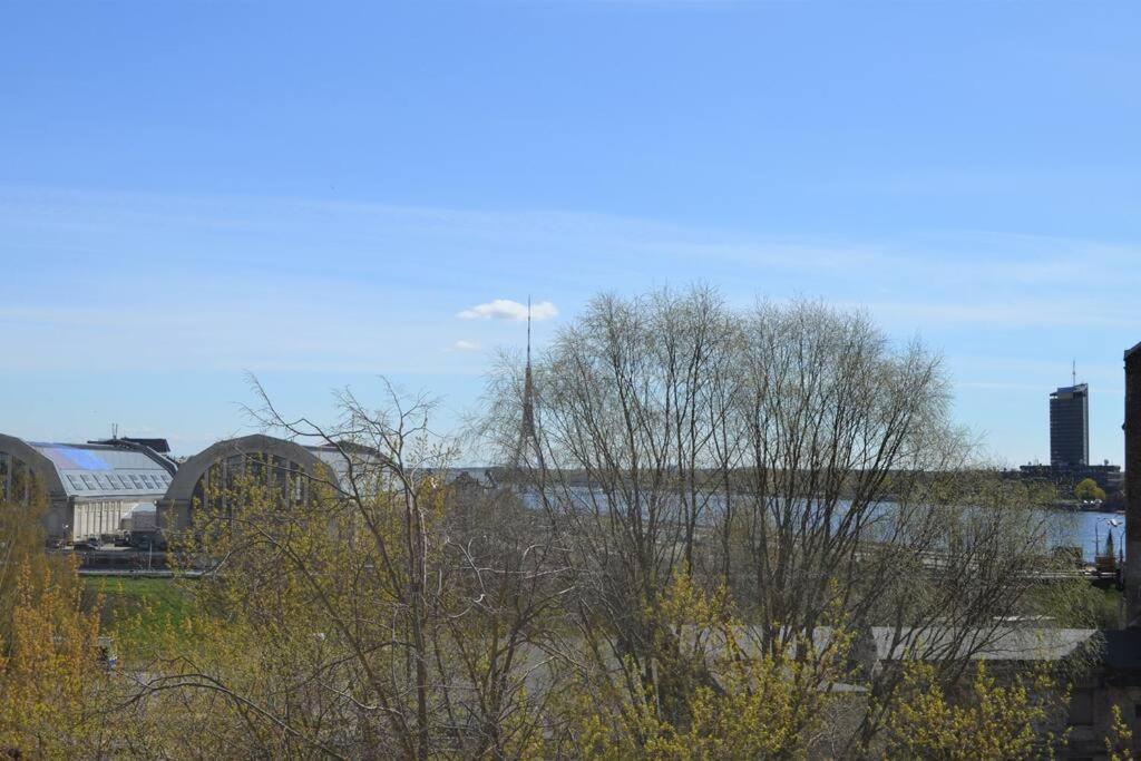 Luxury Apartment With A Balcony And View In Riga Old Town Eksteriør billede