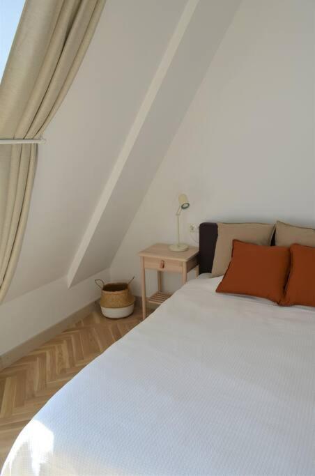 Luxury Apartment With A Balcony And View In Riga Old Town Eksteriør billede