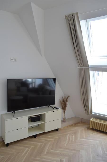 Luxury Apartment With A Balcony And View In Riga Old Town Eksteriør billede