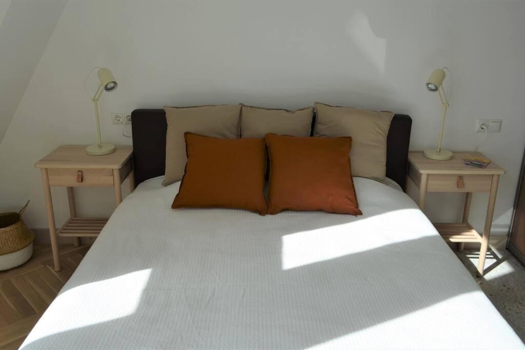 Luxury Apartment With A Balcony And View In Riga Old Town Eksteriør billede