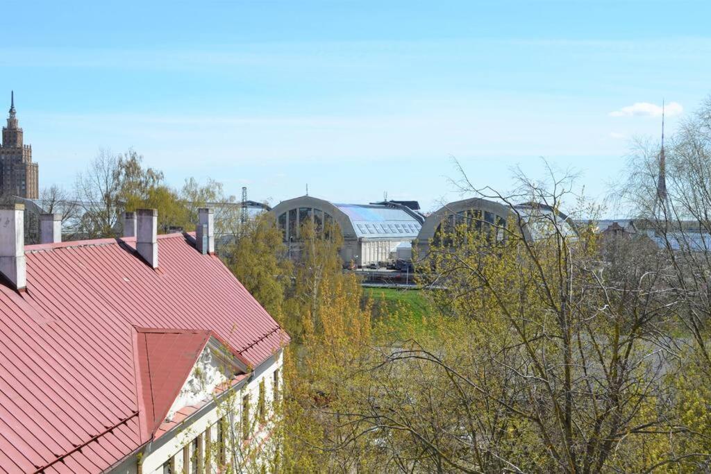 Luxury Apartment With A Balcony And View In Riga Old Town Eksteriør billede